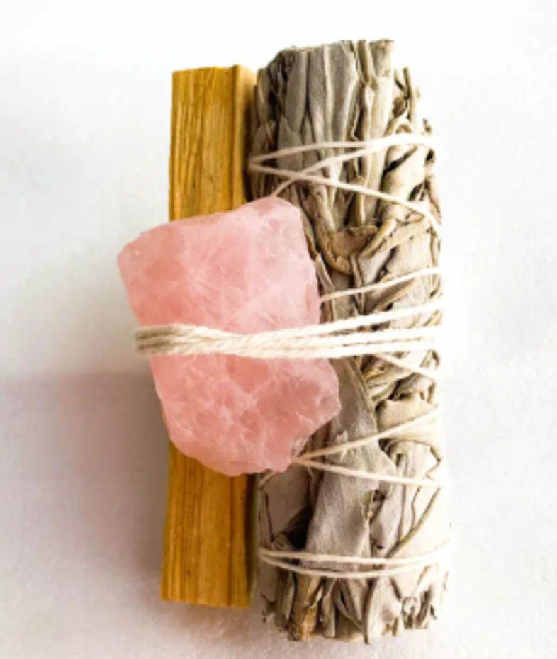 1pcs Natural Crystal Cluster w/ White Sage & Peruvian Palo Santo Smudging Wood